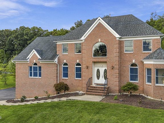 2nd image of 36 Clarksburg Road