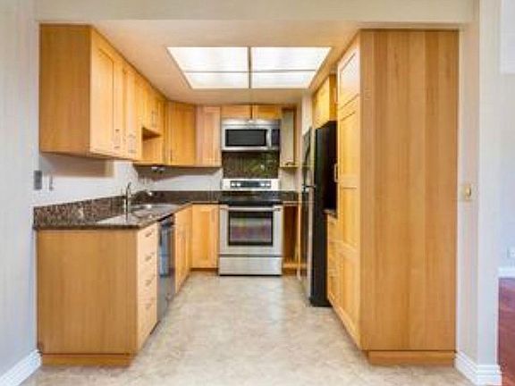 4th image of 1119 Sills Ct APT 4