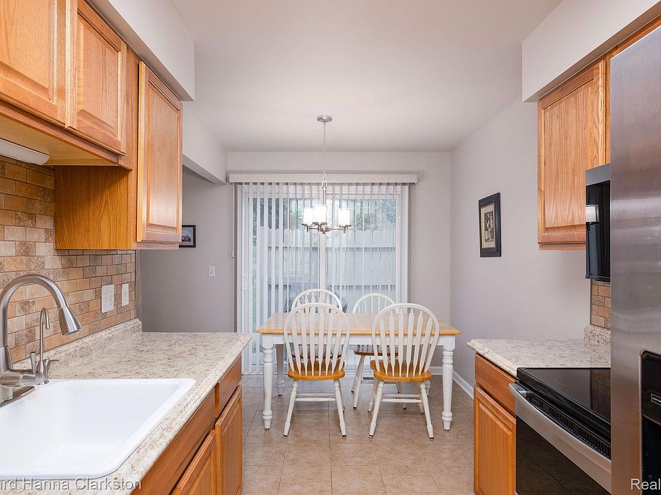 3145 Hidden Ridge Dr Building 4, photo 6