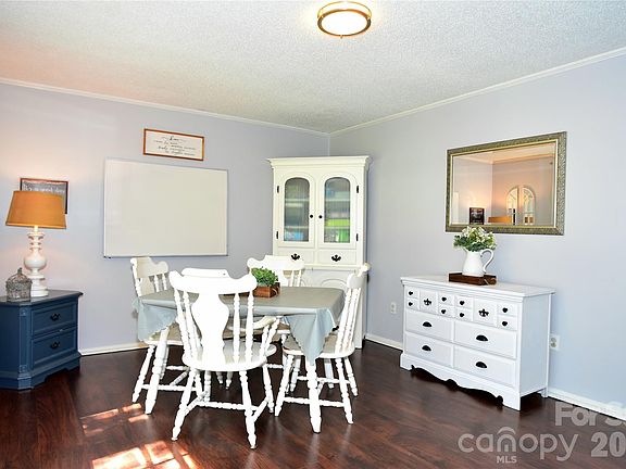 2nd image of 517 McDowell Dr