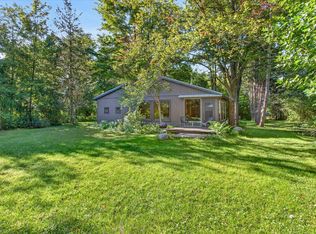 7841 W East Rd, Three Oaks, MI 49128