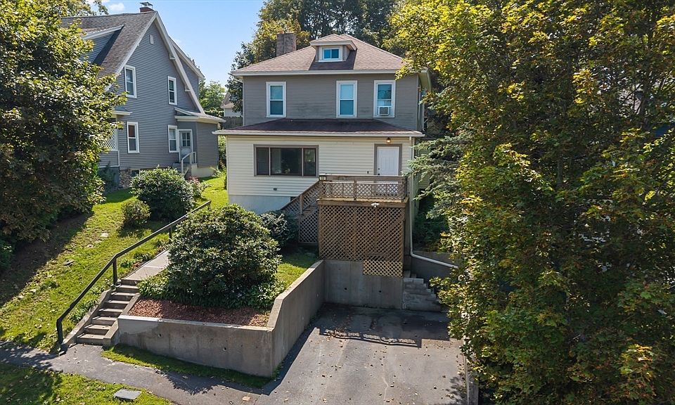 1st image of 33 Clearview Ave