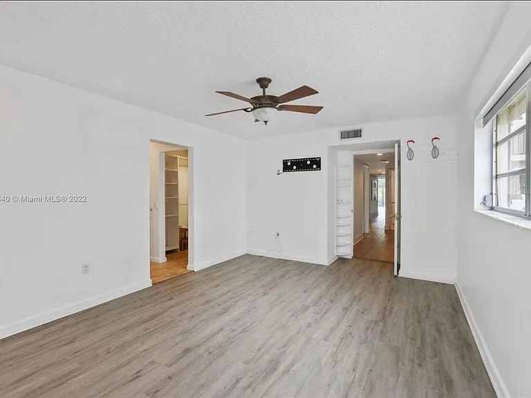 855 Euclid Ave #208 — Photo 20
