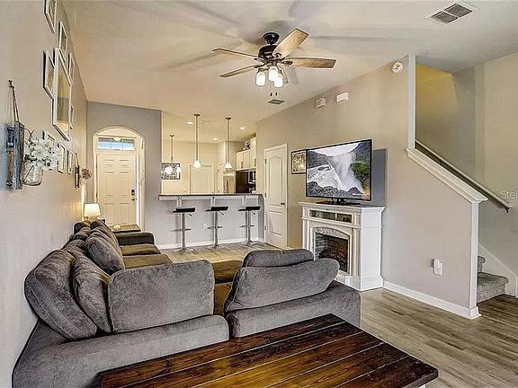 5th image of 2240 Lennox Dale Ln