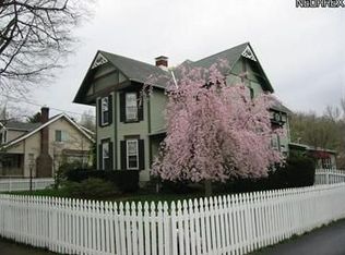 4625 High St, Mantua, OH 44255