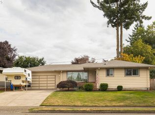 10502 SE Market St, Portland, OR 97216