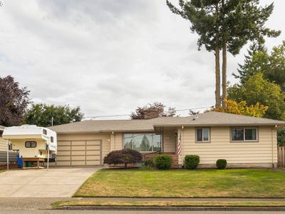 10502 SE Market St, Portland, OR, 97216