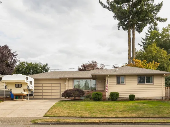 10502 SE Market St, Portland, OR 97216