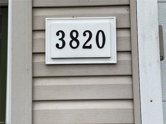 3rd image of 3820 Parkside Cir