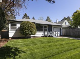 3823 SE Lexington St, Portland, OR 97202