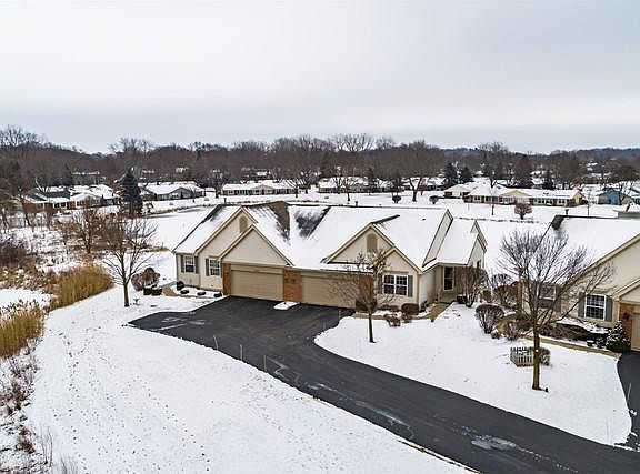2nd image of 1231 E Oakwood Dr