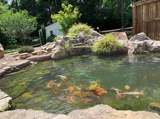 10000 Ridgemore Dr, Charlotte, NC 28277