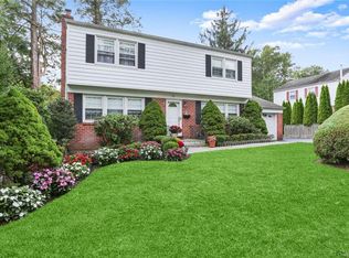 64 Hazelton Dr, White Plains, NY 10605