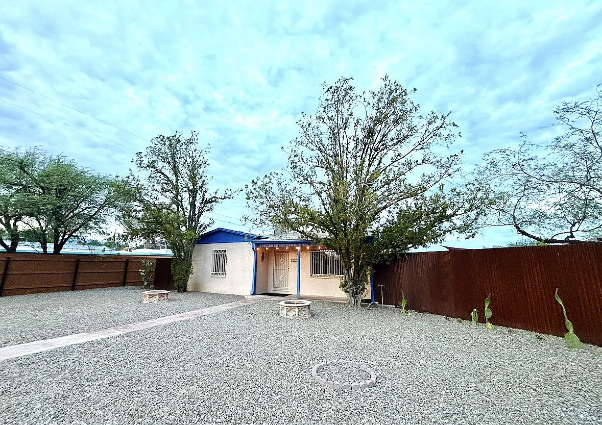 3 bed, 2.0 bath, 1157 sqft, $1,895 — Photo 3