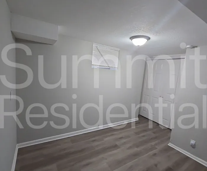 12805 Ewing Ave — Photo 16