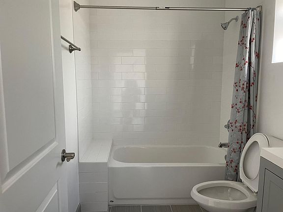 4th image of 1114 S Orange Dr #1116-11/2