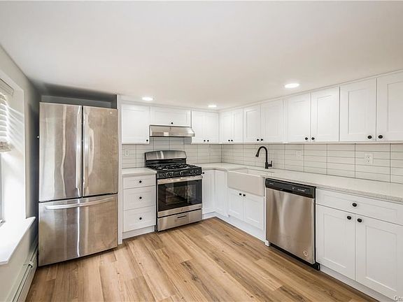 3rd image of 37 Piermont Ave