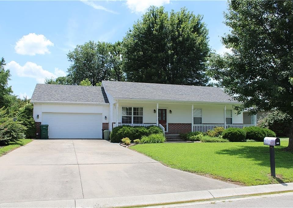 1st image of 1006 Amber Dr