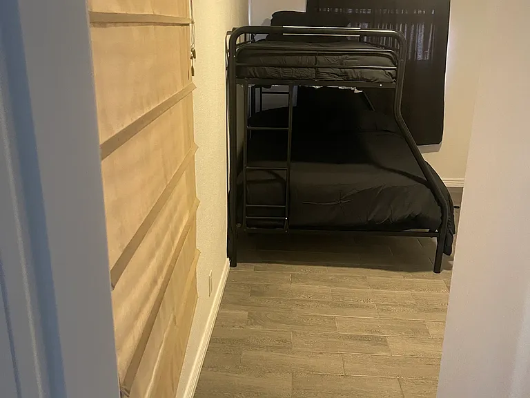 880 Coral Reef Dr — Photo 19