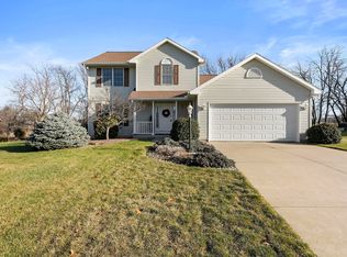55344 Forest Cove Ct, New Carlisle, IN 46552