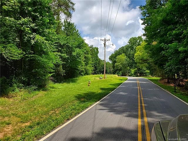 2nd image of 510 Augusta Dr