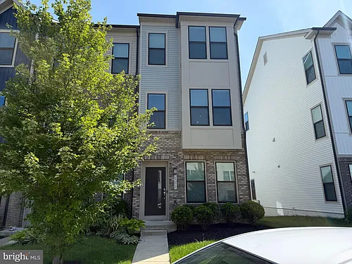 221 Narrowleaf Way Photo 1