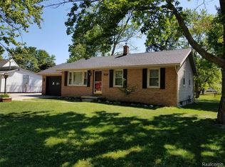 2818 20th Ave, Port Huron, MI