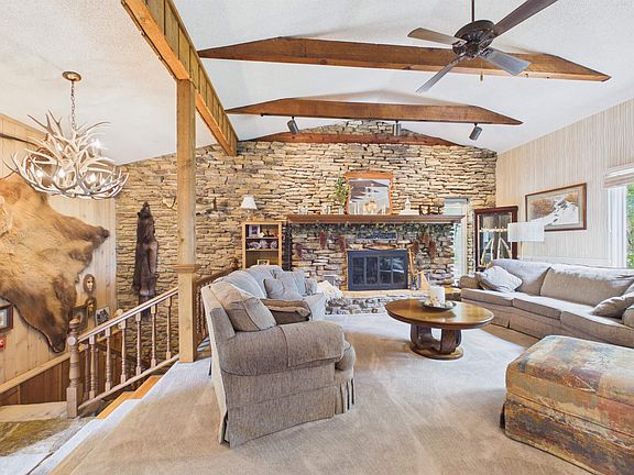 2nd image of 136 Looney Ln