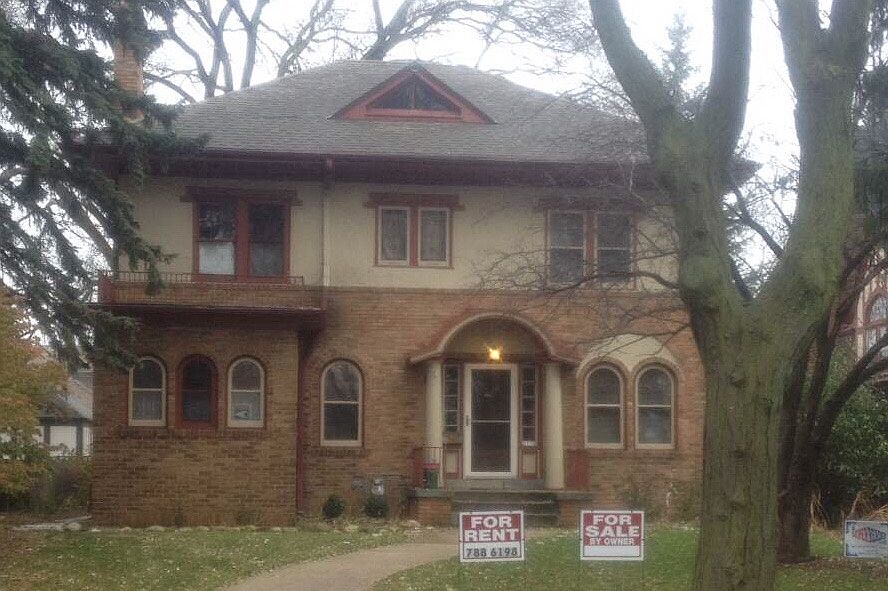 2771 N Grant Blvd, Milwaukee, WI 53210 | Zillow