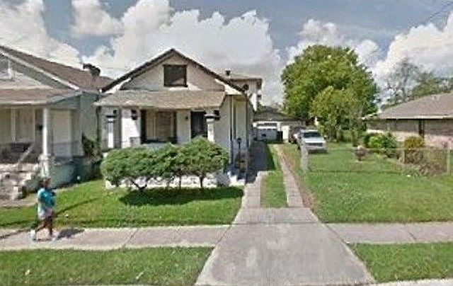 1st image of 835 Whitney Ave