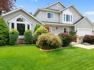 2080 E Debeers Dr, Sandy, UT 84093