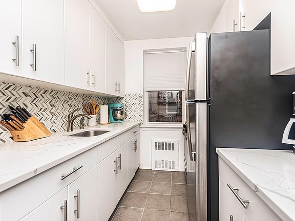 3rd image of 4380 Vireo Ave APT 3H