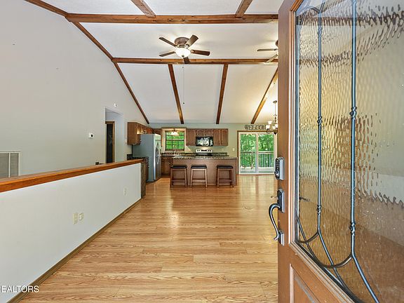 3rd image of 165 Lenz Dr