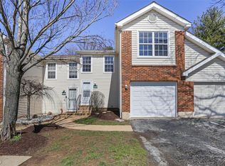 14287 Riverfront Dr, Florissant, MO