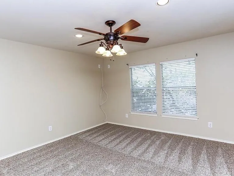 730 Redwing Place Dr — Photo 16