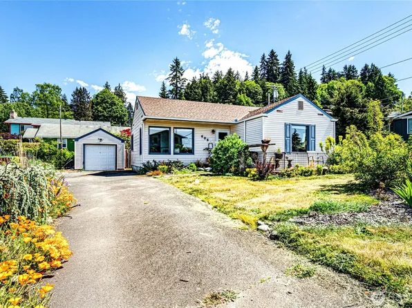 605 S Chambers Street, Port Angeles, WA 98362