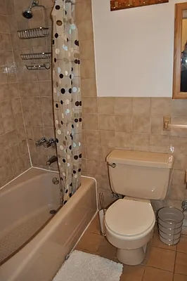 Rented by New Yorker Realty | media 2