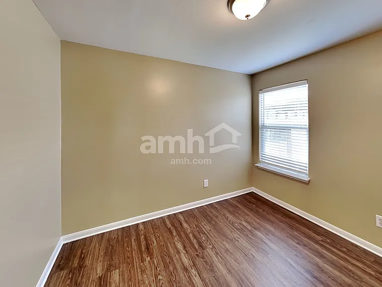3926 Cloudbluff Ln — Photo 12