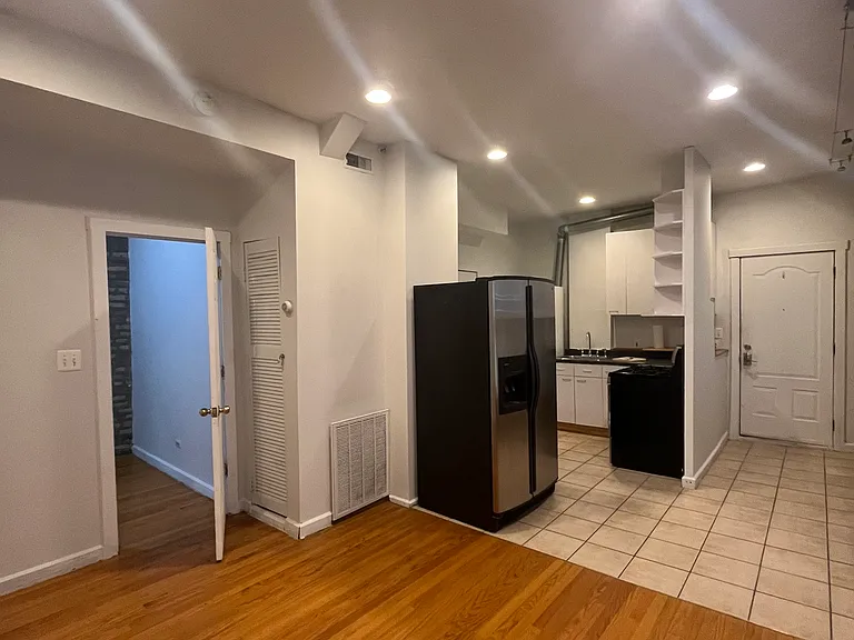 1228 N Cleaver St #2M — Photo 7