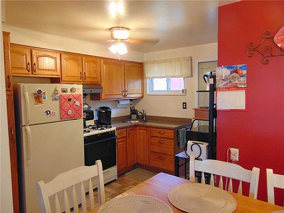 5th image of 4011 Rossmoor St