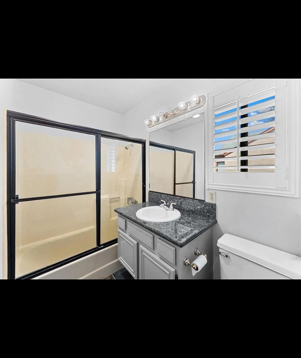 2 bed, 2.5 bath, 1290 sqft, $3,490 — Photo 2