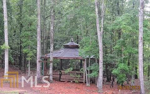 2nd image of 2534 Maple Grove Rd