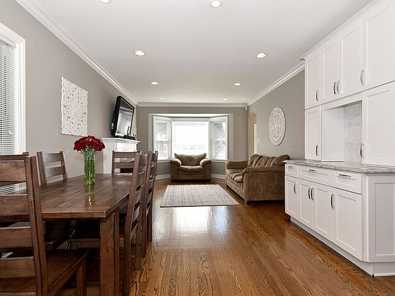 5th image of 7249 N Odell Ave