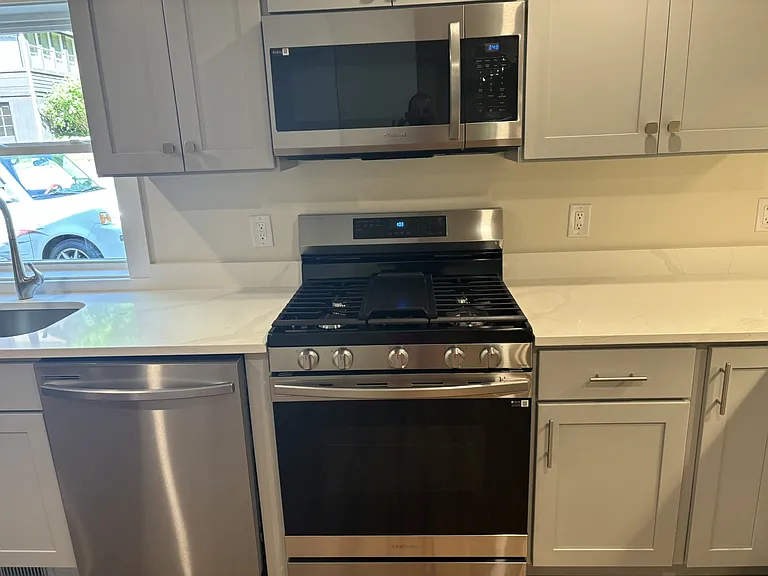 36 E Shore Rd — Photo 5
