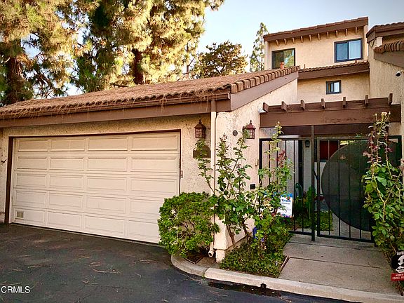 3rd image of 3232 La Vina Way