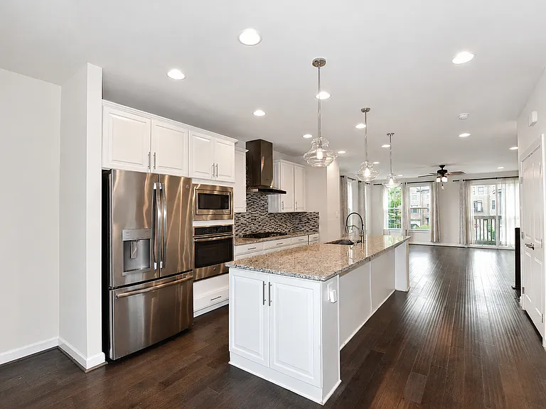 3171 Virginia Bluebell Ct — Photo 28