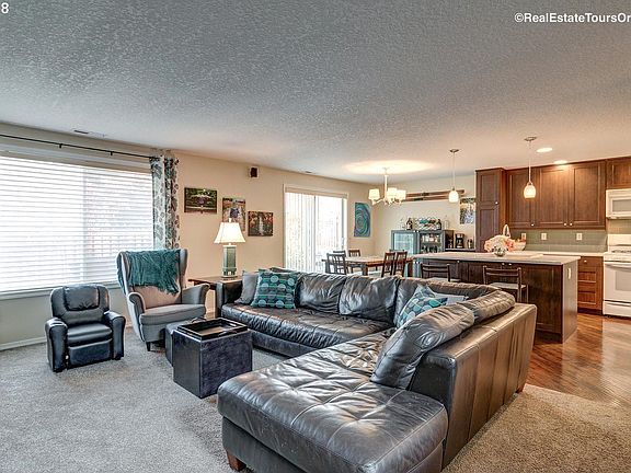 3rd image of 15001 Buffalo Way
