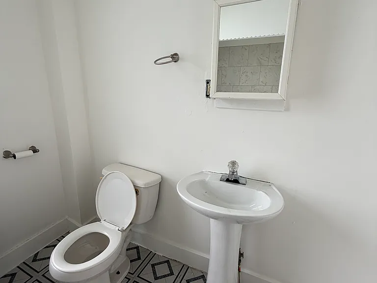 89 W Seneca St #3 — Photo 11