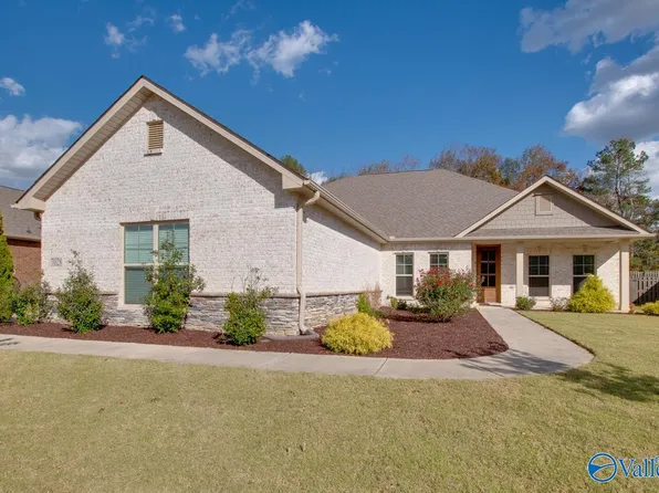 7028 Regency Ln, Gurley, AL 35748