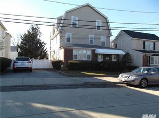 45 James St, Inwood, NY 11096